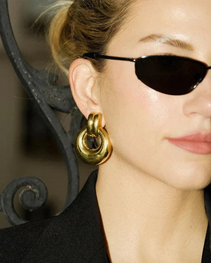 Les Boucles d'Oreilles Hamptons