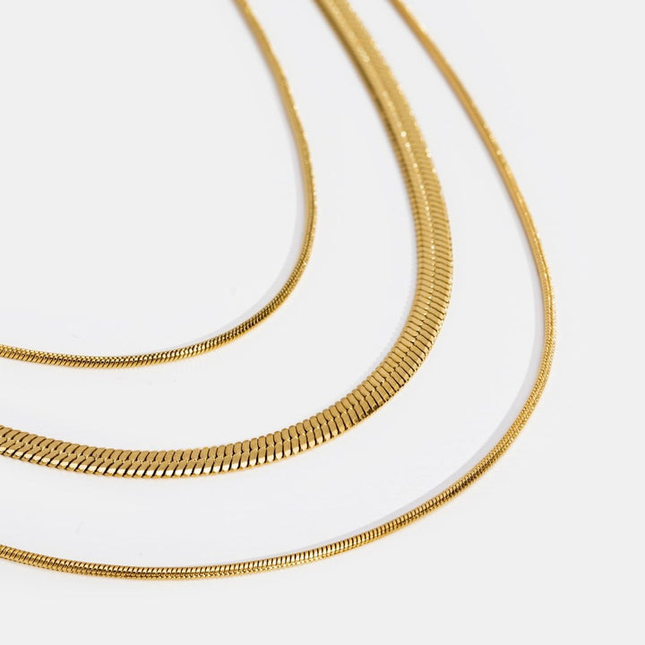 Multi-layered gold necklace
