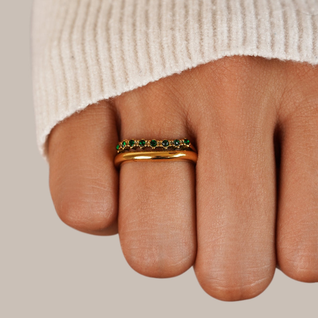 Mary - Emerald Stacking Ring