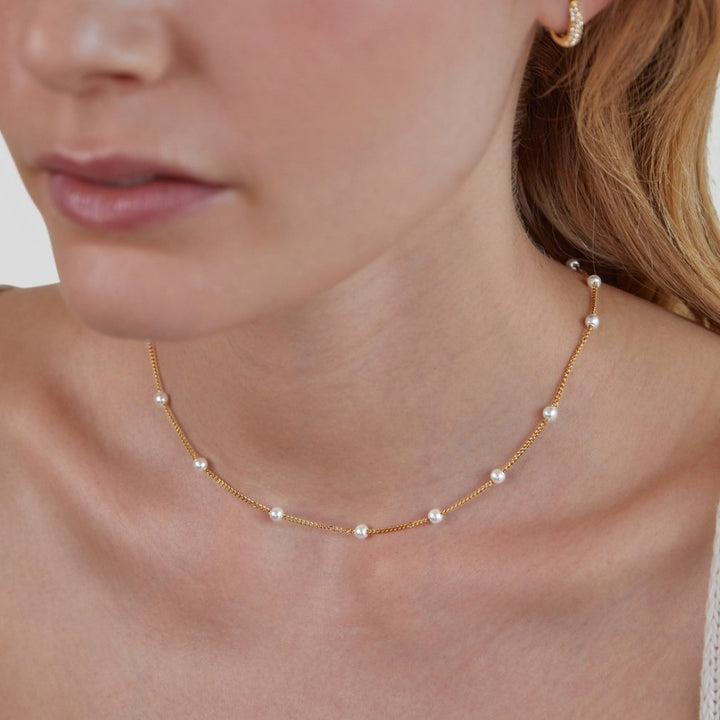 Queen Golden Pearl Necklace